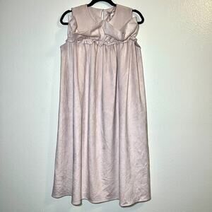 NWT Amelie et Sophie Light Pink Sleeveless Shift Dress with Ruffle Front